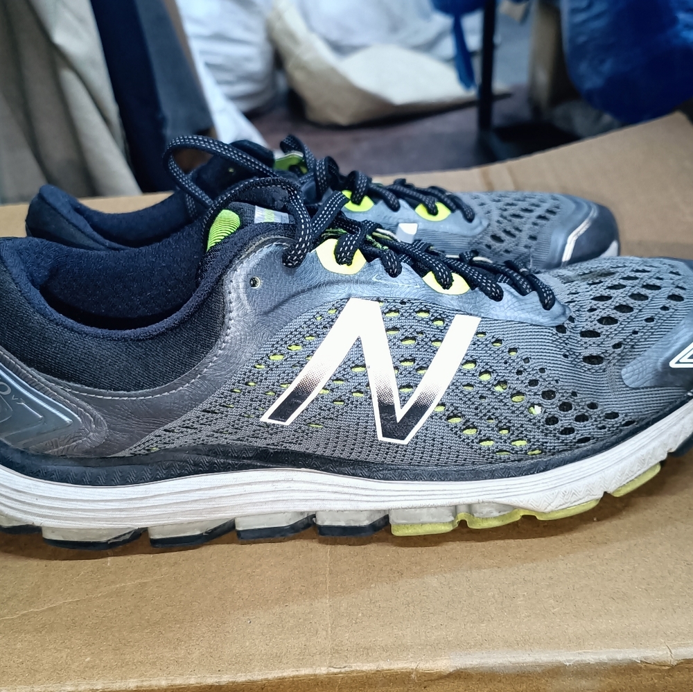 New Balance Men's FuelCell 1260 V7 Running Shoe - Picture 7 of 13